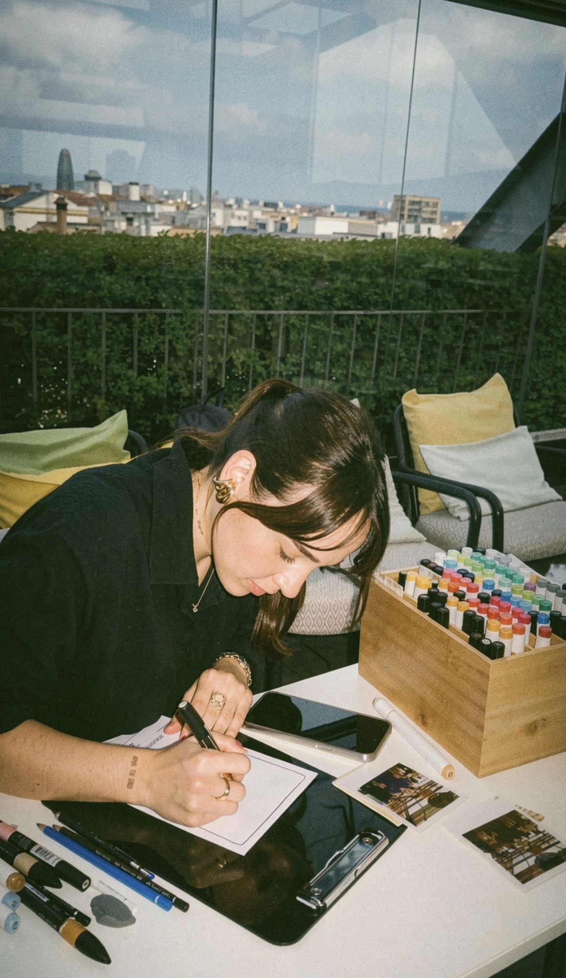 Lorena Barrios, artista de DELUNA